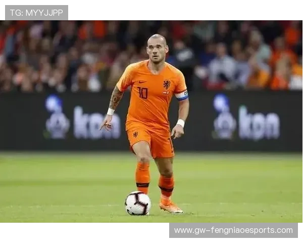 足球球星太太们的背后故事:她们如何在荣耀与挑战中找到平衡 足球球星太太们的背后故事:她们如何在荣耀与挑战中找到平衡